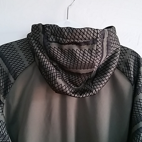 SOLD! Nike Dri Fit Olive Green Men's Hoodie SOLD! - Picture 7 of 8